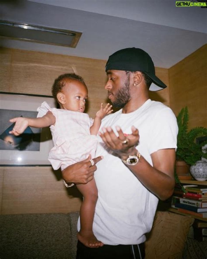 6lack Biography, Age, Height, Wife, Net Worth, Family