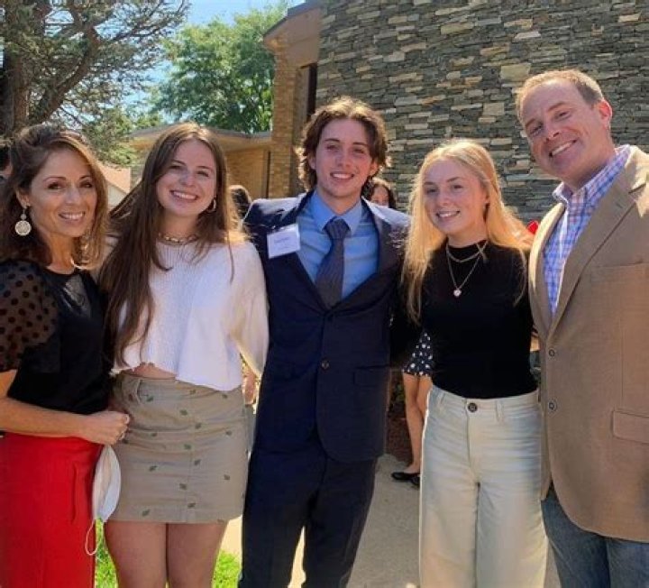 A.J. Delgado Wiki, Age, Husband, Height, Salary, Net Worth, Family, Instagram, Images