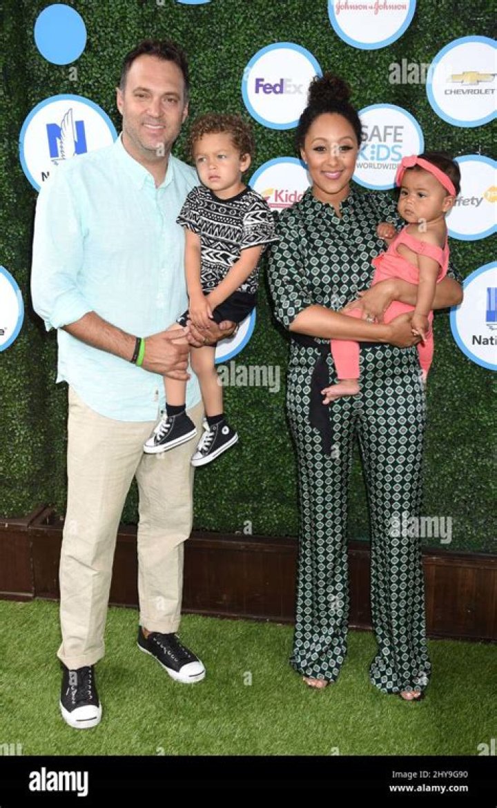 Adam Housley Biography, Age, Height, Wife, Net Worth, Family