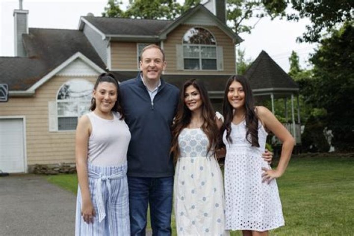 Adrienne Kimball Bio, Wiki, Age, Height, Wife, Children, Family, Parents, Salary and Net worth