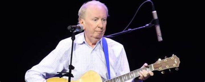 Al Stewart (Folk Singer) - Age, Birthday, Bio, Facts, Family, Net Worth, Height & More