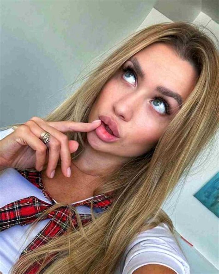 Alexa Barajas Height, Weight, Net Worth, Age, Birthday, Wikipedia, Who, Nationality, Biography