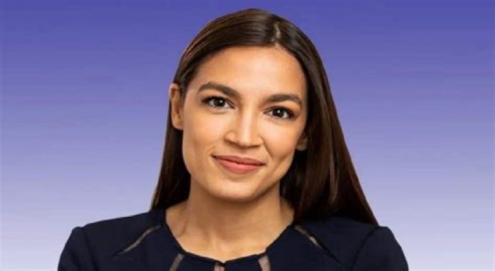 Alexandria Ocasio-Cortez Wiki, Biography, Height, Weight, Net Worth, Age, Boyfriend, Family, Career, Facts