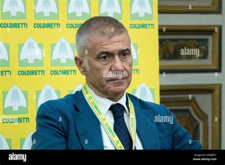 Alfonso Pecoraro Scanio Biography, Age, Height, Wife, Net Worth, Family