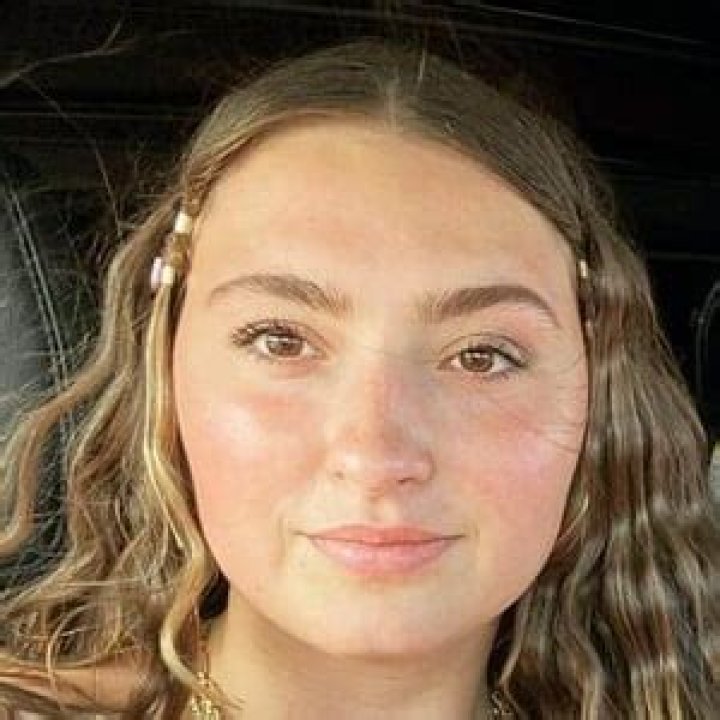 Alix Blahnik (TikTok Star) - Age, Birthday, Bio, Facts, Family, Net Worth, Height & More