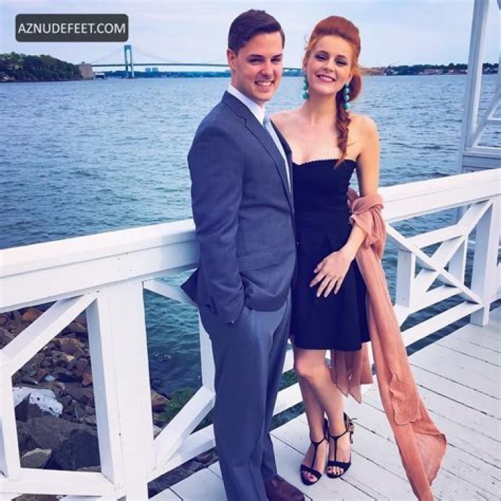 Amber Skye Noyes Biography, Age, Height, Husband, Net Worth, Family