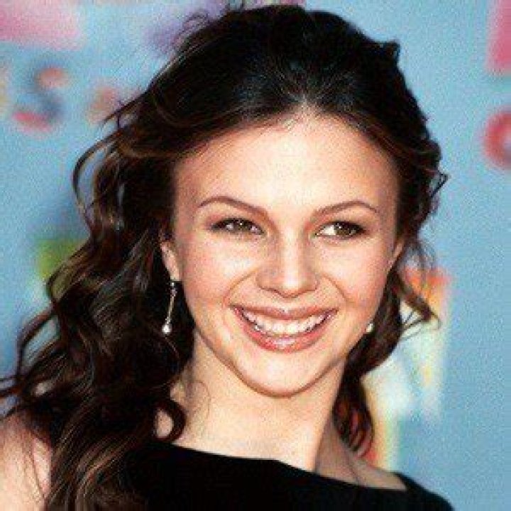 Amber Tamblyn (TV Actress) - Age, Birthday, Bio, Facts, Family, Net Worth, Height & More