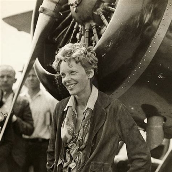 Amelia Earhart (Pilot) - Age, Birthday, Bio, Facts, Family, Net Worth, Height & More