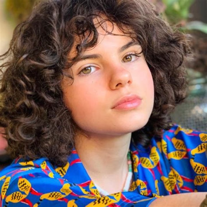 Andrea Martí (Actriz de Televisión) - Edad, cumpleaños, biografía, hechos, familia, patrimonio neto, altura y más