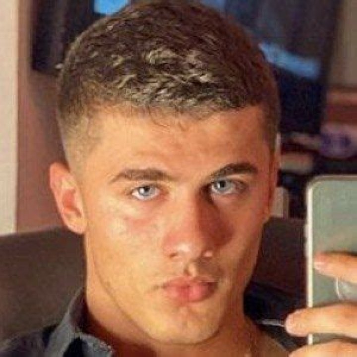 Arban Dili (Instagram Star) - Age, Birthday, Bio, Facts, Family, Net Worth, Height & More