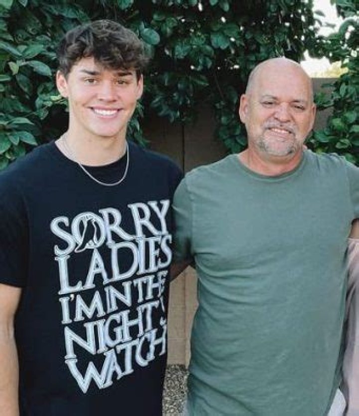 Are Noah Beck Parents Still Together? Details On His Ethnicity And Religion