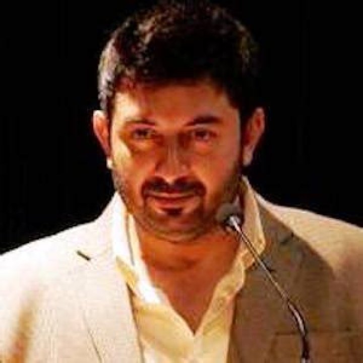 Arvind Swamy (Movie Actor) - Age, Birthday, Bio, Facts, Family, Net Worth, Height & More