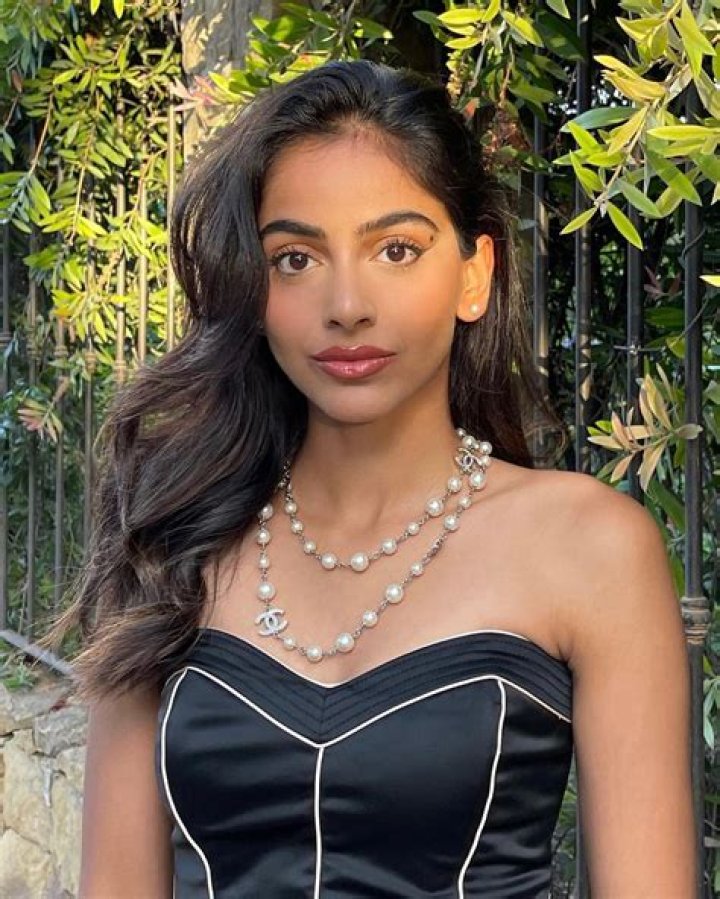 Banita Sandhu Biography, Age, Height, Husband, Net Worth, Family