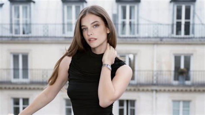 Barbara Palvin (Model) - Age, Birthday, Bio, Facts, Family, Net Worth, Height & More