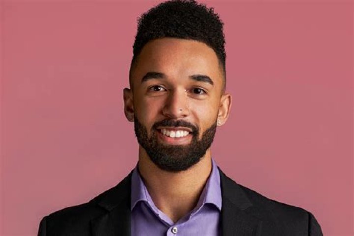 Bartise Love Is Blind Ethnicity, Birthday and Height – How Old Is Bartise Bowden?