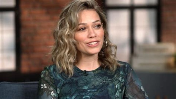 Bethany Joy Lenz Biography, Age, Height, Husband, Net Worth, Family