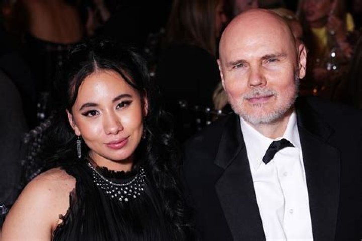 Billy Corgan Biography, Age, Height, Wife, Net Worth, Family