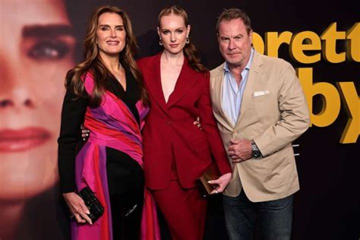 ‘BIP’ Bartender Wells Adams Reveals He Does ‘All the Cooking in the House’ for Fiancée Sarah Hyland