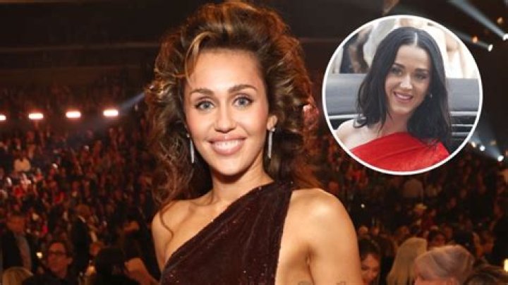 Blac Chyna, Kim Zolciak, and More Stars With Shockingly Small Waists