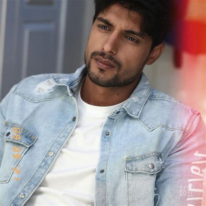 Brandon Scott (Wrestler) - Age, Birthday, Bio, Facts, Family, Net Worth, Height & More