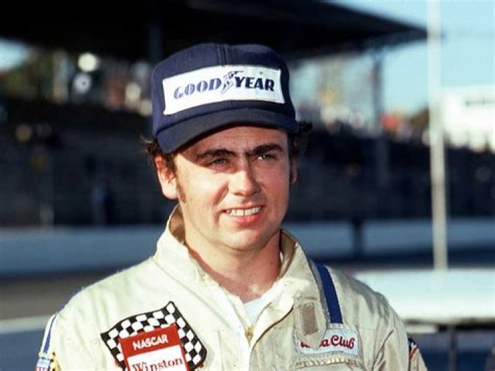 Brett Bodine (Race Car Driver) - Age, Birthday, Bio, Facts, Family, Net Worth, Height & More