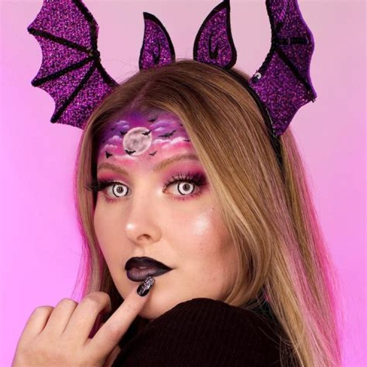 Bri Drake (Model) - Age, Birthday, Bio, Facts, Family, Net Worth, Height & More