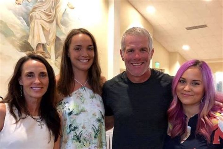 Brittany Favre Biography: Father Brett Favre, Lawyer & Net Worth