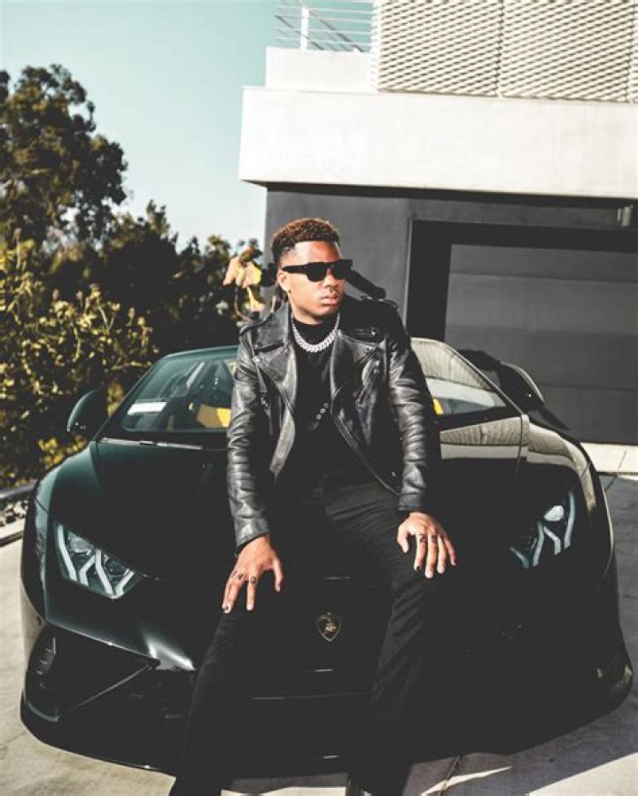 Carl Dawson (Rapper) - Age, Birthday, Bio, Facts, Family, Net Worth, Height & More