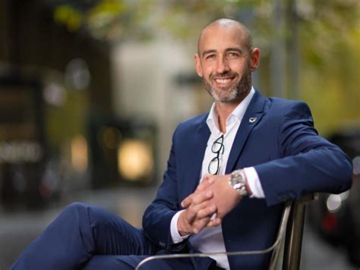 Carl Valeri Biography, Age, Height, Wife, Net Worth, Family