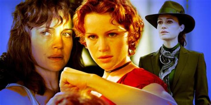 Carla Gugino Bio, Wiki, Age, Movies, TV Shows, Net Worth, Spy Kids, Entourage and Spin City