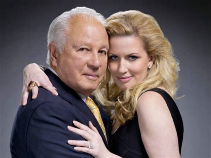 Cate Edwards Biography, Age, Height, Husband, Net Worth, Family