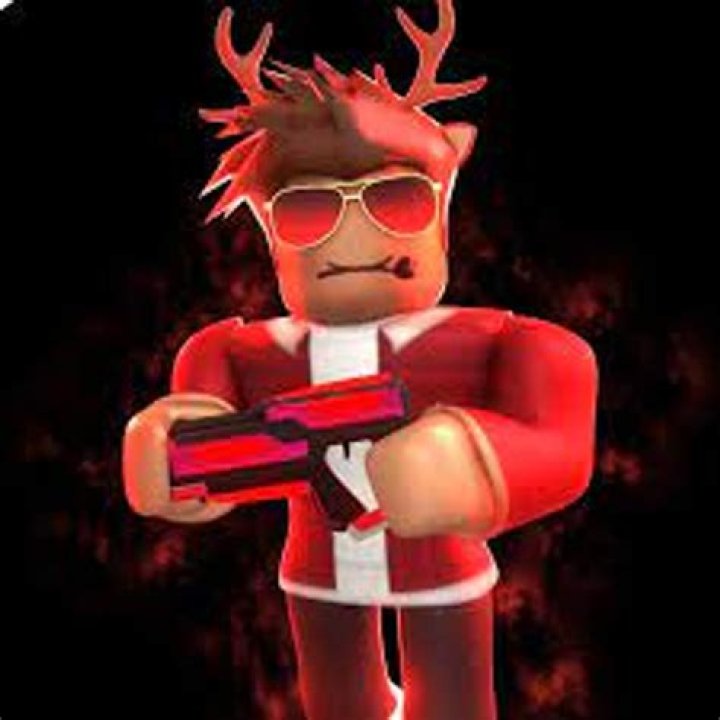 ChillzCx (YouTube Star) - Age, Birthday, Bio, Facts, Family, Net Worth, Height & More