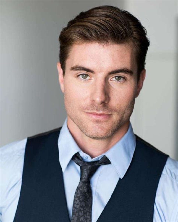 Christian Howard Biography, Age, Height, Wife, Net Worth, Family