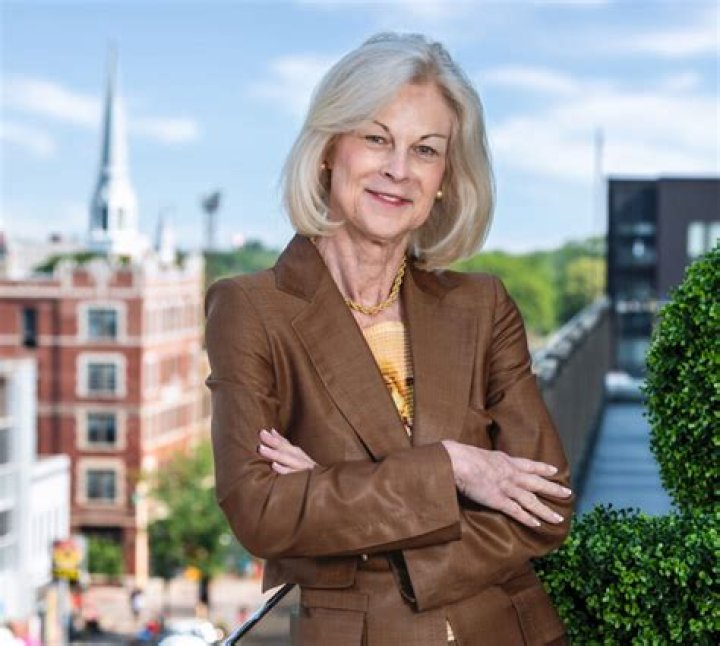 Christie Hefner Biography, Age, Height, Husband, Net Worth, Family