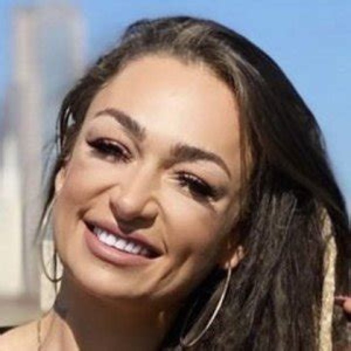 Christina Randall (YouTube Star) - Age, Birthday, Bio, Facts, Family, Net Worth, Height & More