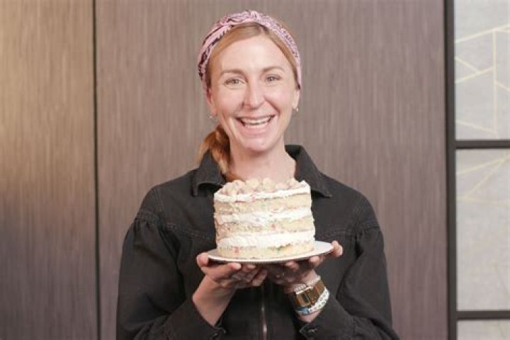 Christina Tosi (Chef) - Age, Birthday, Bio, Facts, Family, Net Worth, Height & More
