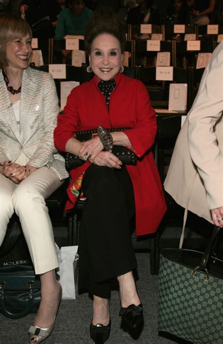 Cindy Adams Biography, Age, Height, Husband, Net Worth, Family