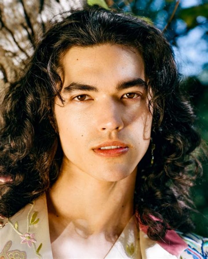 Conan Gray (Pop Singer) - Age, Birthday, Bio, Facts, Family, Net Worth, Height & More