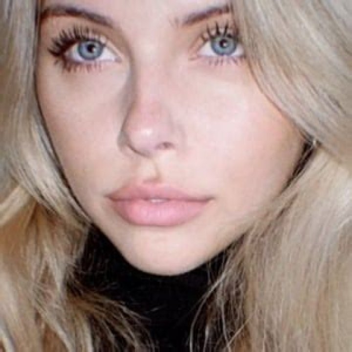 Courtney Antalek (TikTok Star) - Age, Birthday, Bio, Facts, Family, Net Worth, Height & More