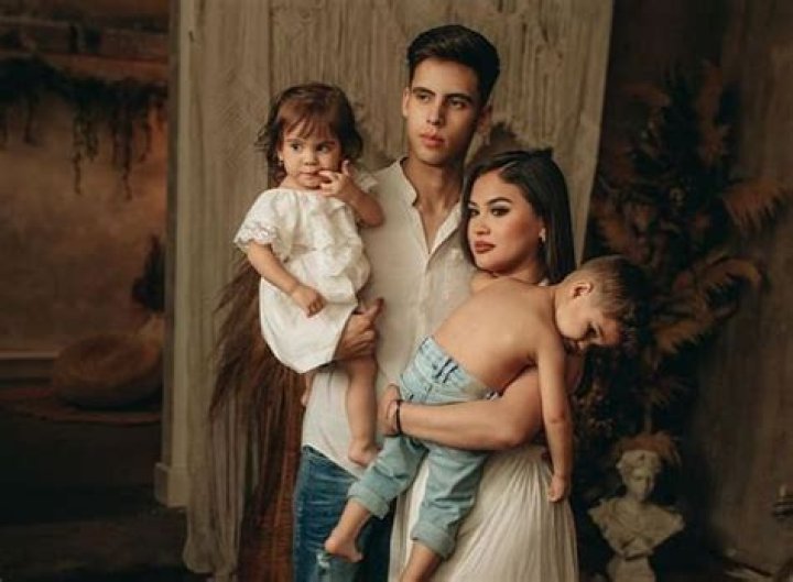 Damian Gurrusquieta (Instagram Star) - Age, Birthday, Bio, Facts, Family, Net Worth, Height & More