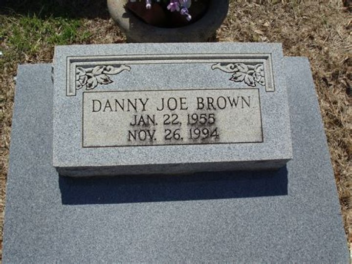 Danny Joe Brown (Rock Singer) - Age, Birthday, Bio, Facts, Family, Net Worth, Height & More