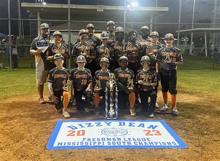 Dizzy Dean (Baseball Player) - Age, Birthday, Bio, Facts, Family, Net Worth, Height & More