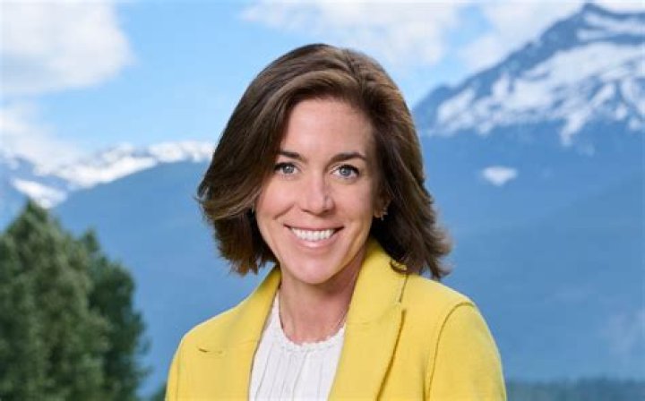 Does Sarah Richardson have a show?