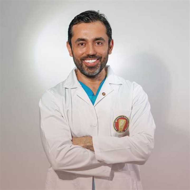 Dr. César Lozano (Doctor) - Age, Birthday, Bio, Facts, Family, Net Worth, Height & More