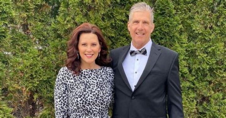 Dr. Marc Mallory Bio, Wiki, Age,(Gretchen Whitmer’s Husband)Dentist, First Wife, Net Worth, and Michigan