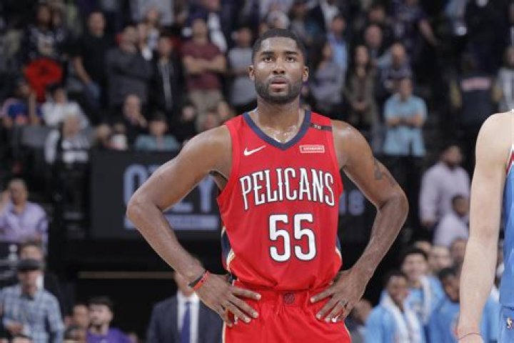 E'Twaun Moore Biography, Age, Height, Wife, Net Worth, Family