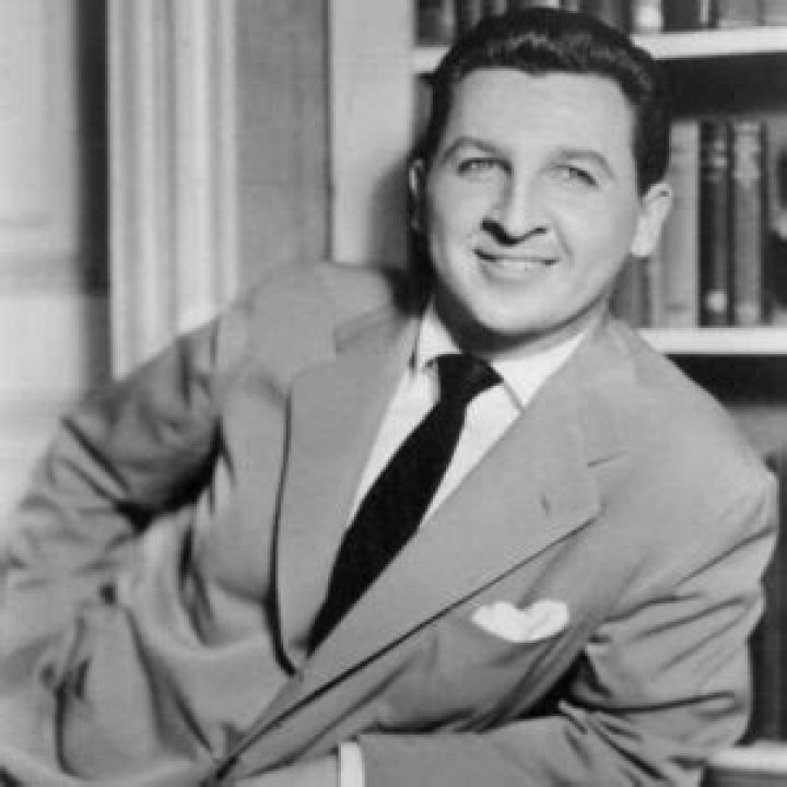 Eddie Bracken Biography, Age, Height, Wife, Net Worth, Family