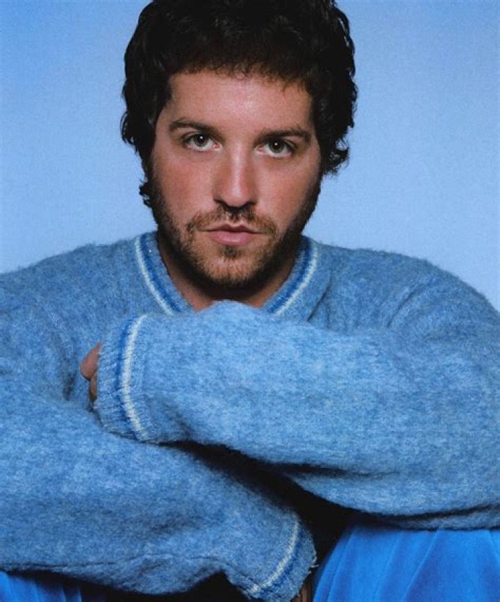 Eli Russell Linnetz Biography, Age, Height, Wife, Net Worth, Family