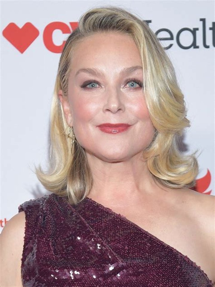 Elisabeth Röhm’s Net Worth, Biography, Career, Awards, Fact and Life Story