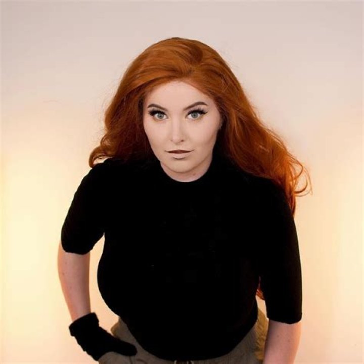 Elizabeth Carroll (Reality Star) - Age, Birthday, Bio, Facts, Family, Net Worth, Height & More